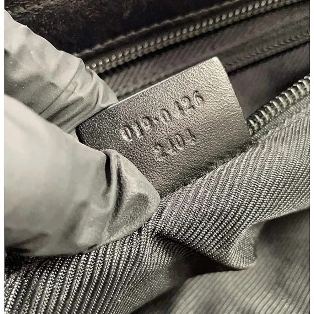 GUCCI Monogram Canvas Tote Bag - Picture 11 of 13
